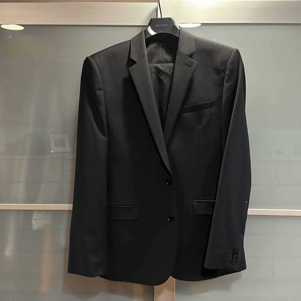 Express 40R 34x34 Slim Black Suit
